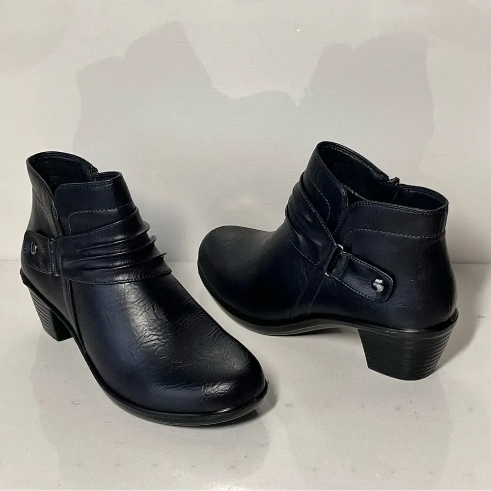 Easy Street Damita Ankle Bootie